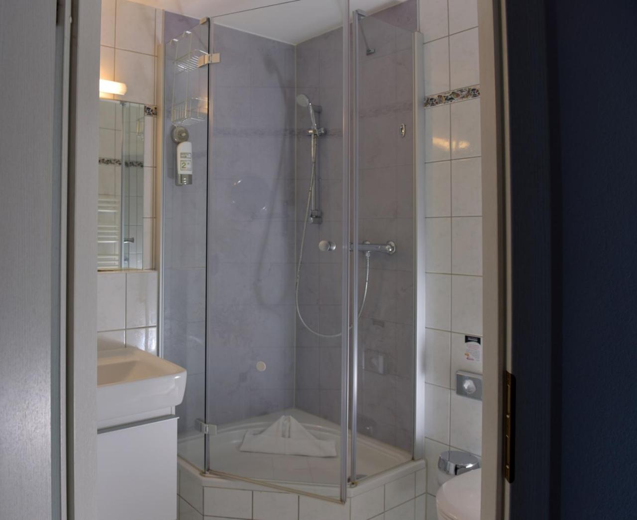 Hotel Wilhelmshoehe Rostock Esterno foto